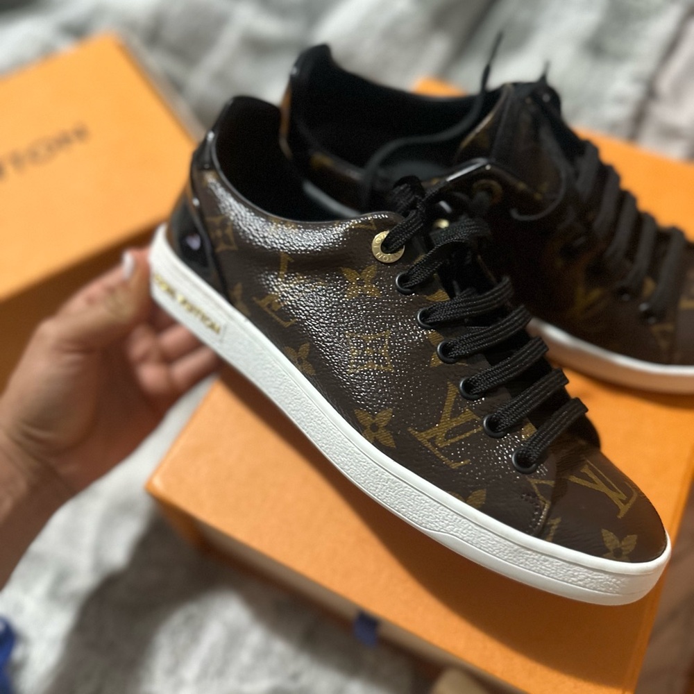 beautiful Louis Vuitton tennis shoes, I have only worn them once,